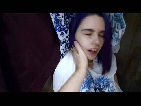 ❤️ Pom kuv tus ntxhais hauv lub txee dai khaub ncaws thiab pab nws cum porno ntawm hmn.image-kassir.ru%